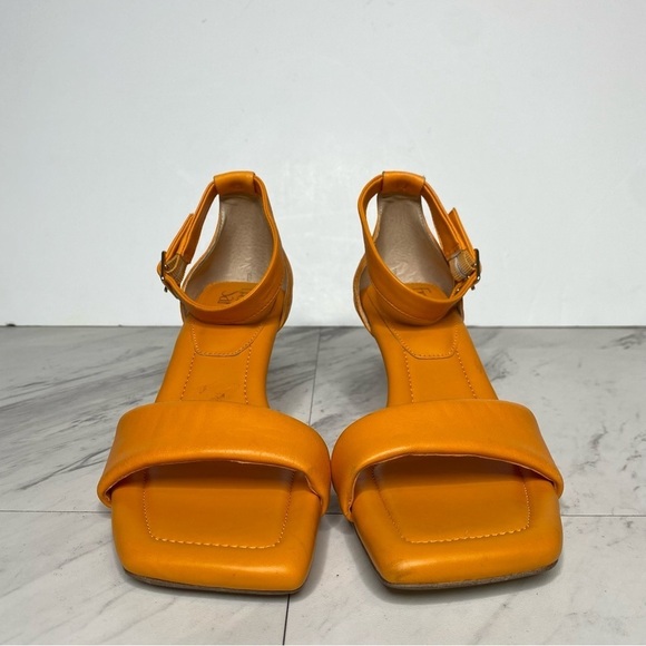 Franco Sarto Bery Orange Leather Ankle Strap Heeled Sandal 6 1/2 M - Picture 2 of 16